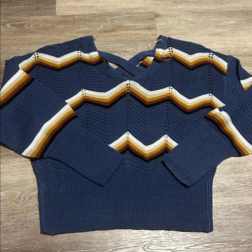 Navy Chevron Knit Sweater💥